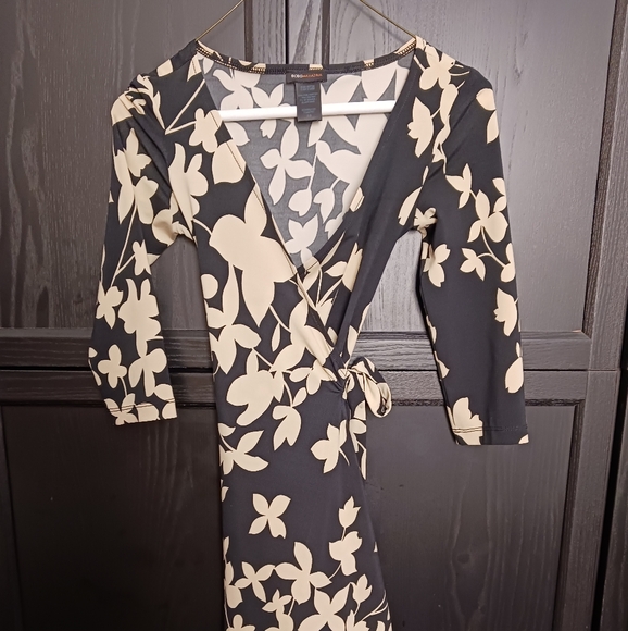 BCBG wrap Dress - Picture 1 of 5